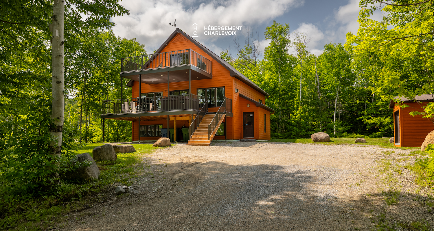 APO-211 - Beautiful windows and wood to inspire